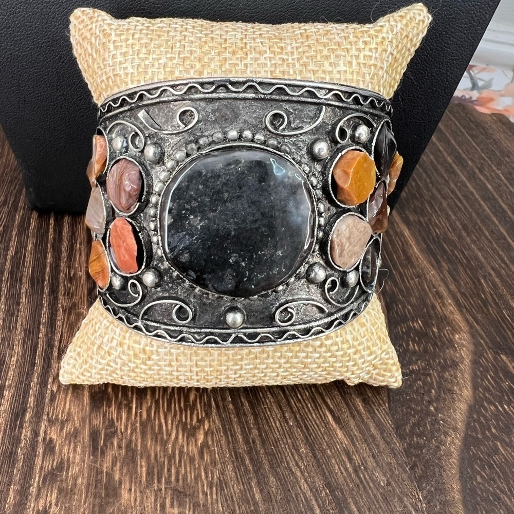 Vintage Handcrafted Silver Tone Cuff Bracelet w/Semi Precious Stones D14